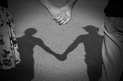 Hold_hands.jpg